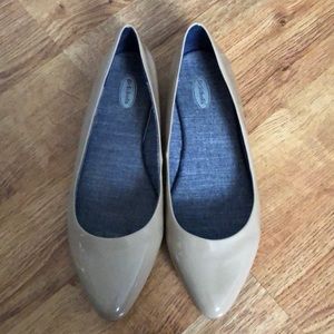 Nude flats